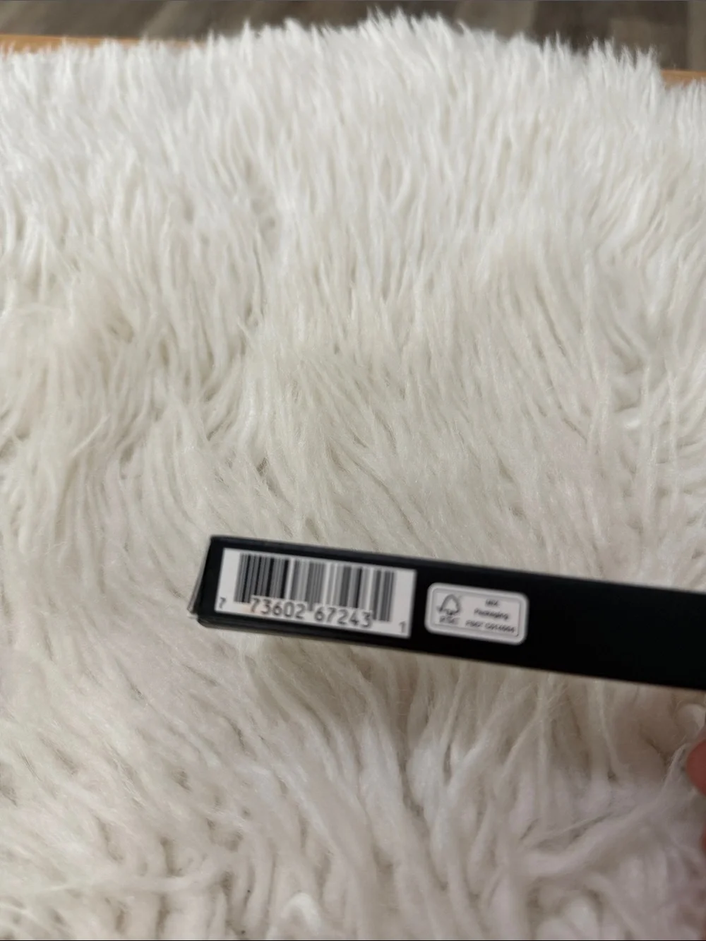 MAC Powder Kiss Velvet Blur Slim Stick Lipstick - White/Gold Text Packaging